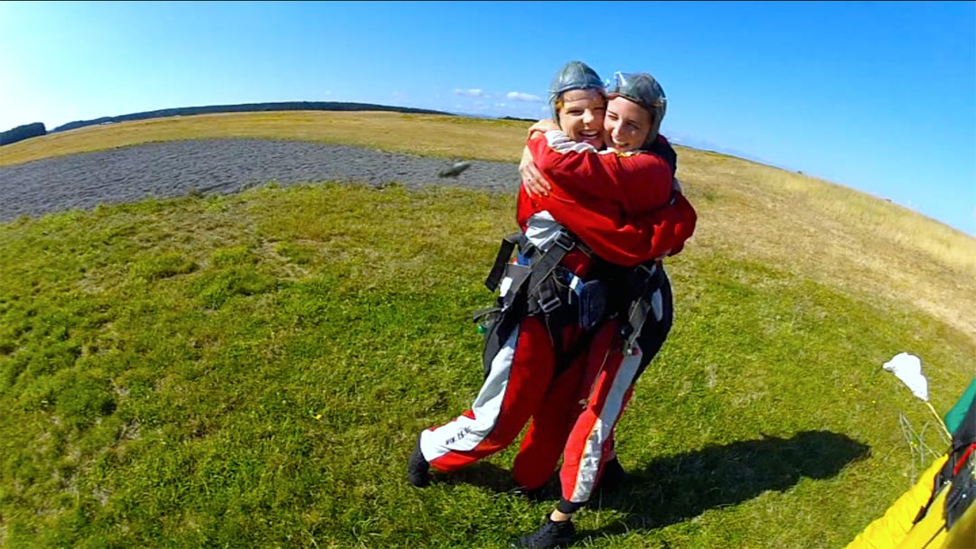 Skydiving in Lake Taupo New Zealand - Taupo Tandem Skydiving