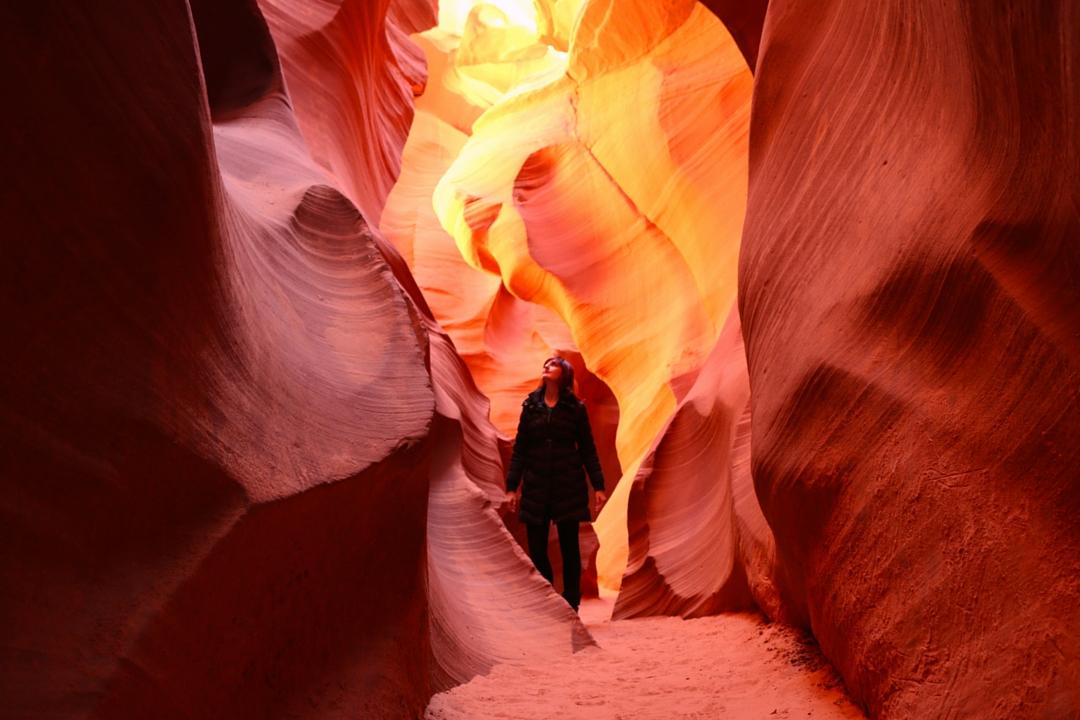 Antelope Canyon - Contact