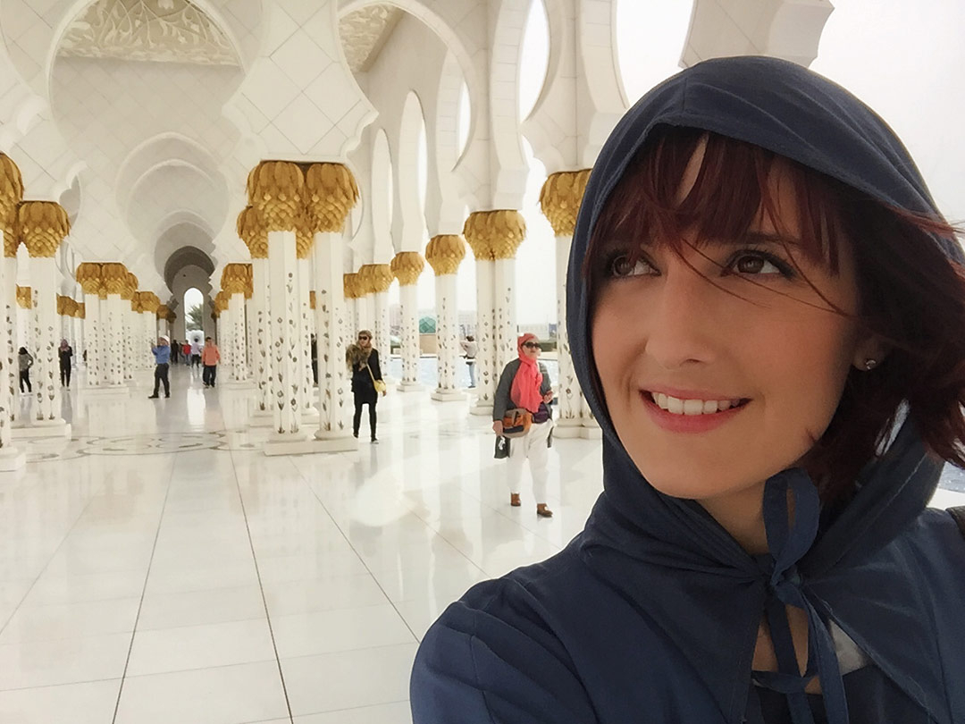 Sheikh Zayed Mosque during the day in Abu Dhabi